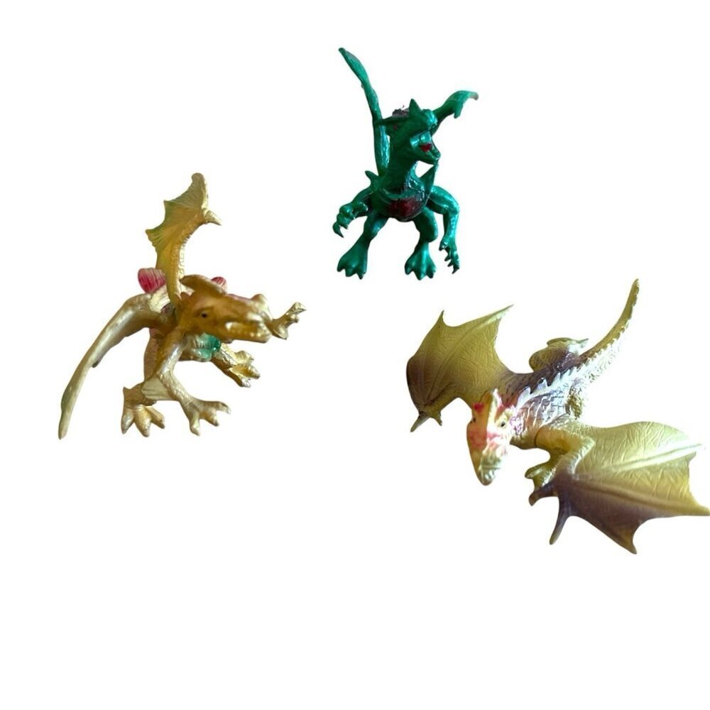 Dragon Lot of 3 PVC Plastic Dragon Action Figures Toys Fantasy Beasts.